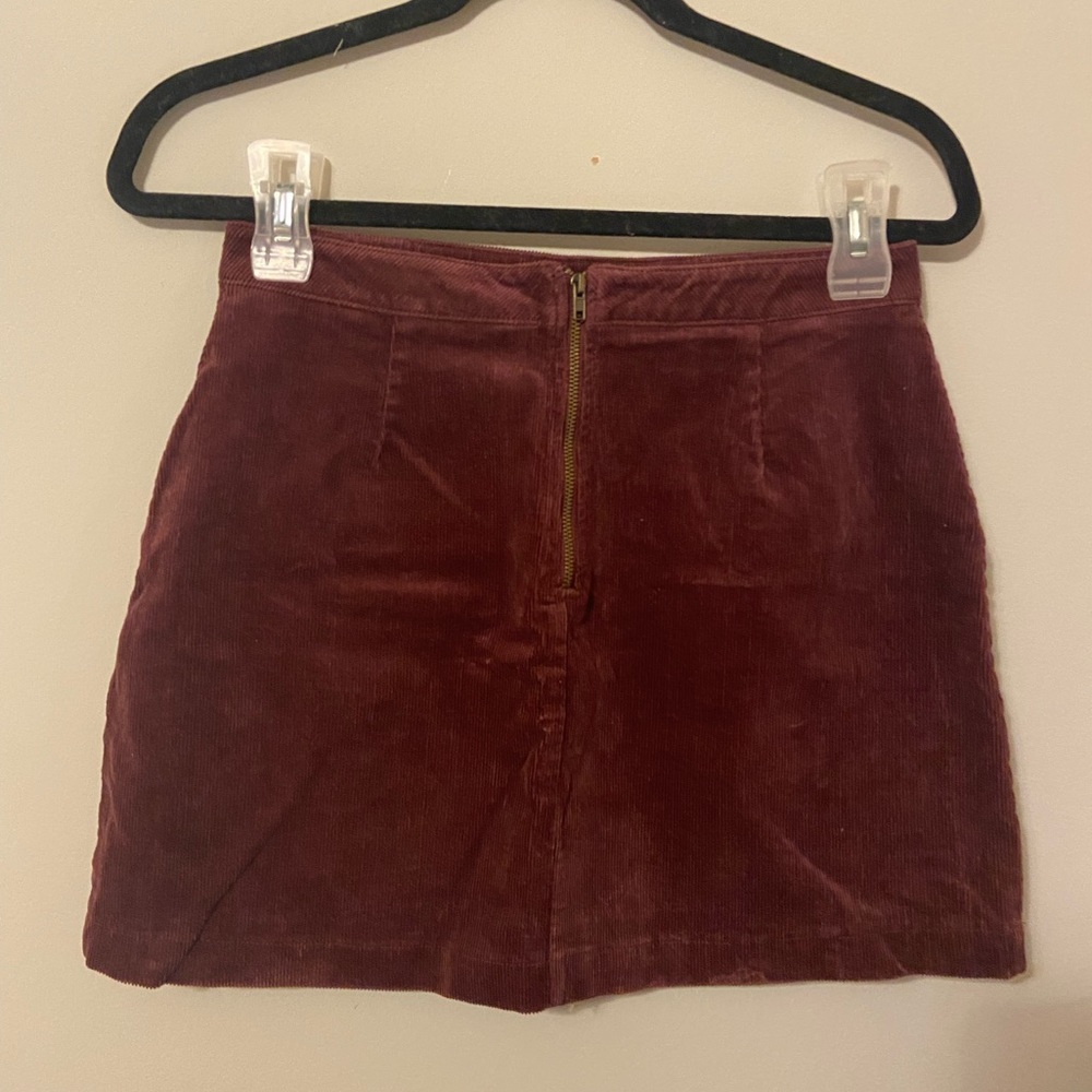 Forever 21 Corduroy Mini Skirt With Dark Gold Zipper - Color Burgundy